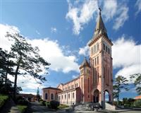 Những nhà thờ ở Đà Lạt thu hút đông đảo du khách ghé thăm